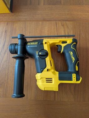 DeWalt Yellow and Black Brushless Rotary Hammer Drill